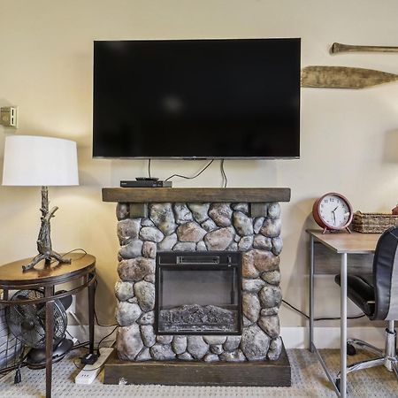 Truckee Studio With Balcony And On-Site Skiing! Luaran gambar