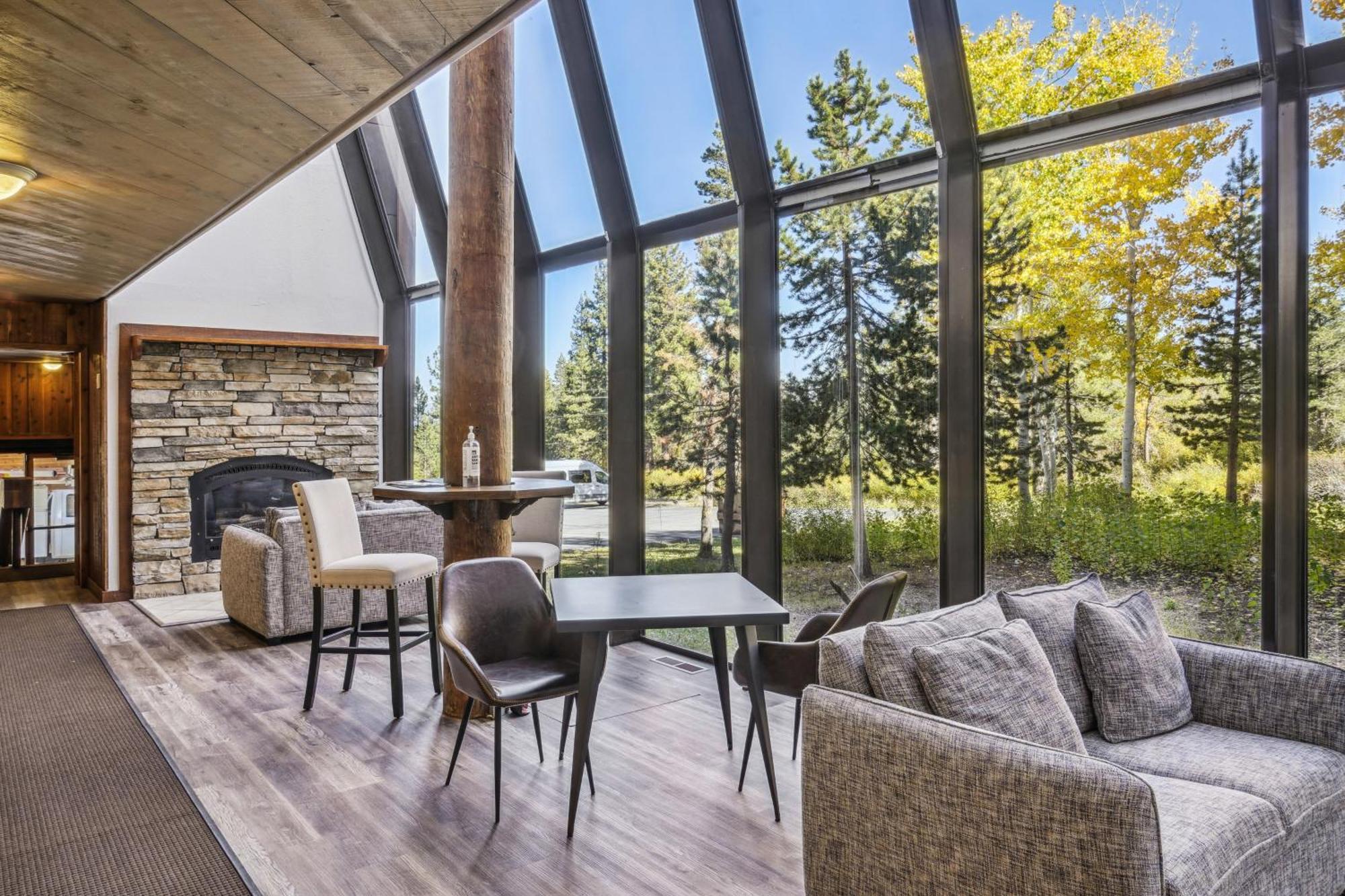 Truckee Studio With Balcony And On-Site Skiing! Luaran gambar